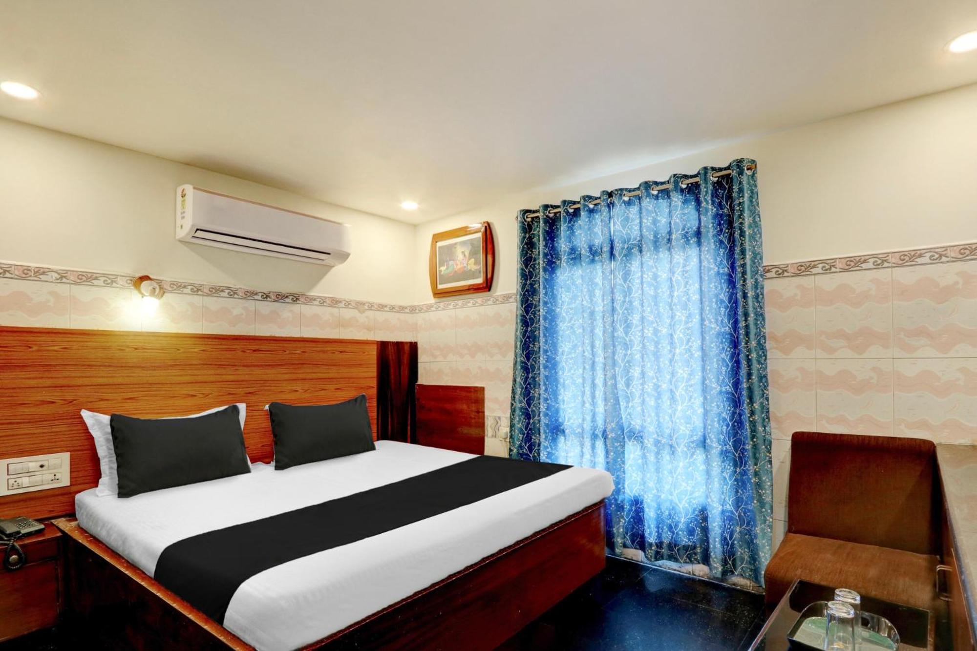 Hotel O Hanuman Pet Near Railway Station Vijayawāda Exteriör bild