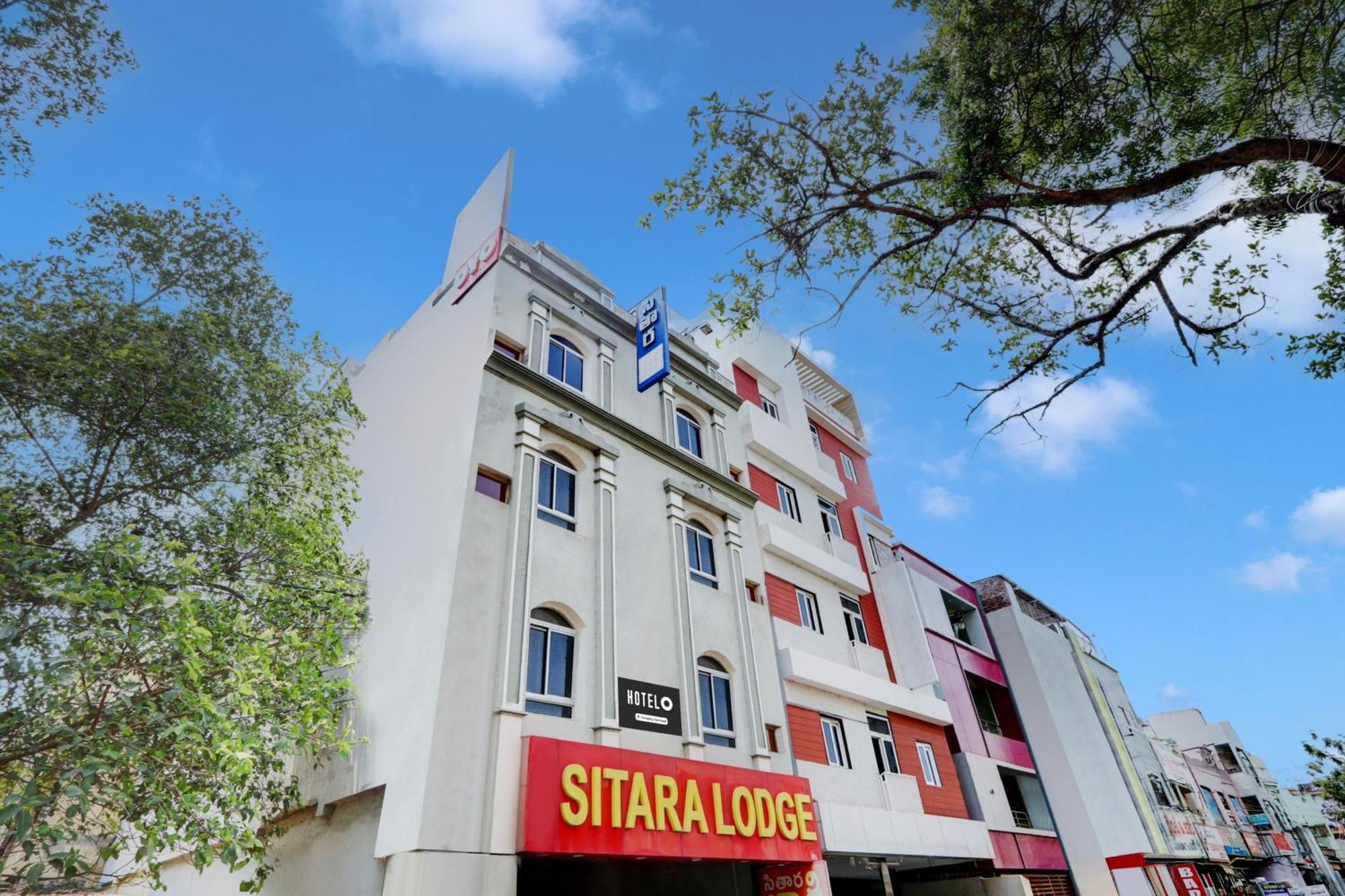 Hotel O Hanuman Pet Near Railway Station Vijayawāda Exteriör bild