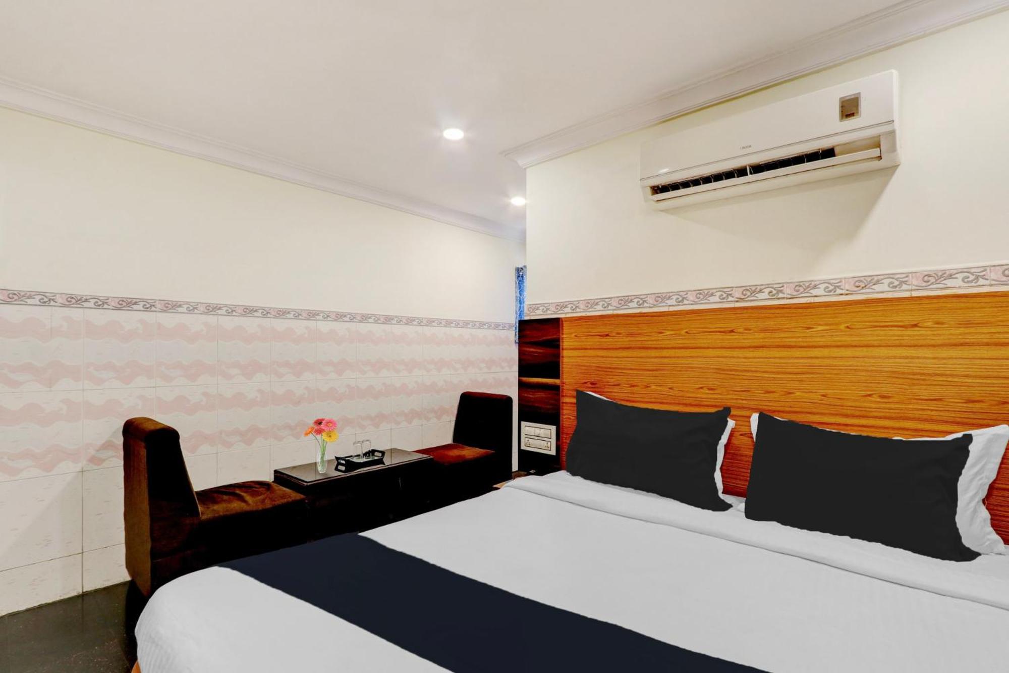 Hotel O Hanuman Pet Near Railway Station Vijayawāda Exteriör bild