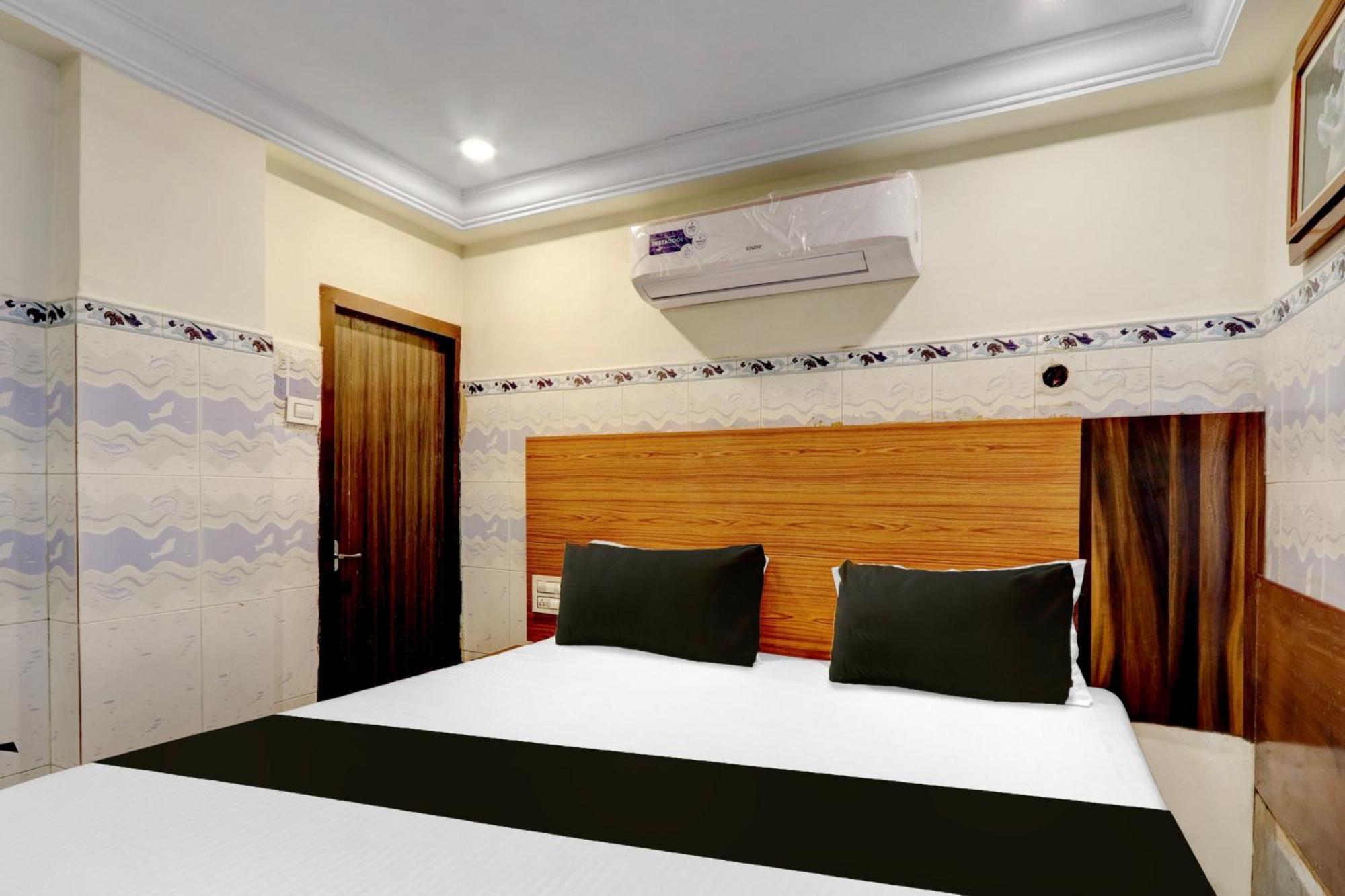 Hotel O Hanuman Pet Near Railway Station Vijayawāda Exteriör bild
