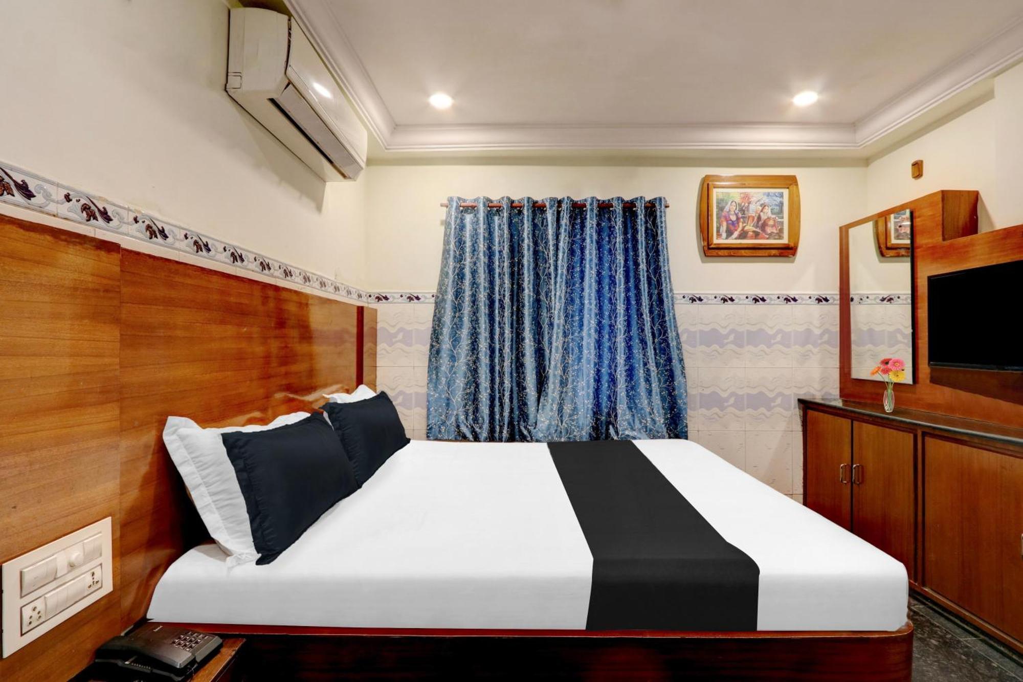 Hotel O Hanuman Pet Near Railway Station Vijayawāda Exteriör bild